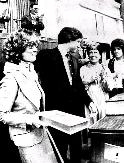 bill e hillary clinton da giovani