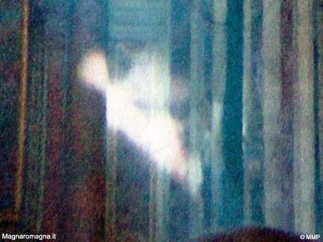 ingrandimento apparizione angelo in vaticano