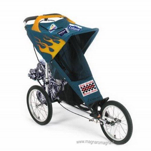 Un passeggino molto veloce, ideale per gareggiare al parco con le altre mamme...
