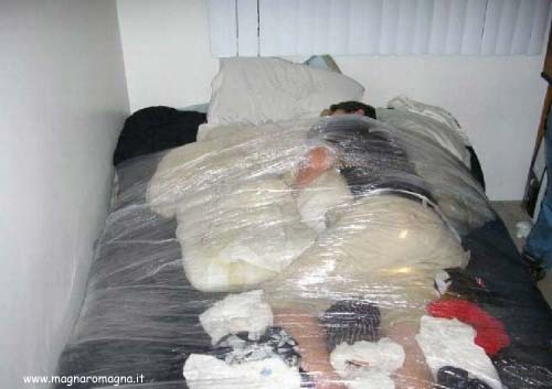 ubriaco nel cellophane