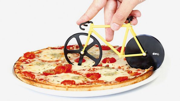 tagliapizza a forma bicicletta