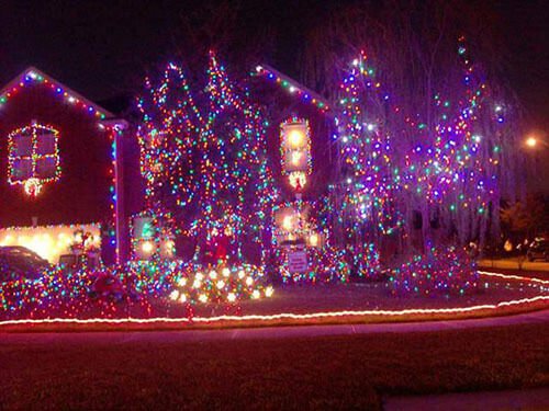 luci natalizie esagerate